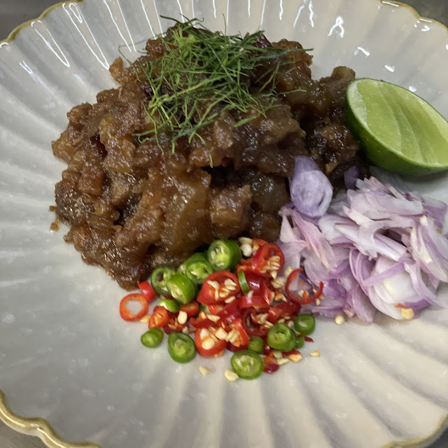 หมูคั่วเคย