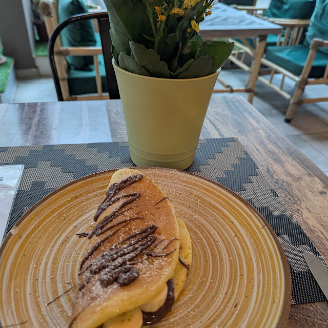 Baghrir Mit Banane Und Nutella
