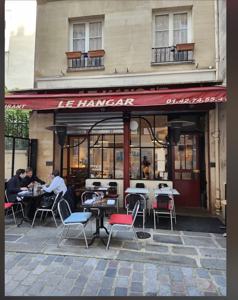 Le Hangar - 12 Imp. Berthaud