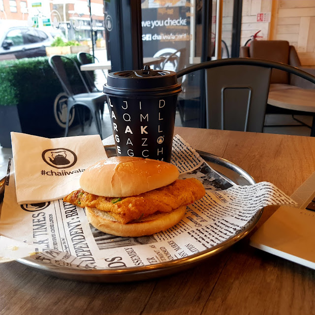 Bun Omelette & Karak Chai