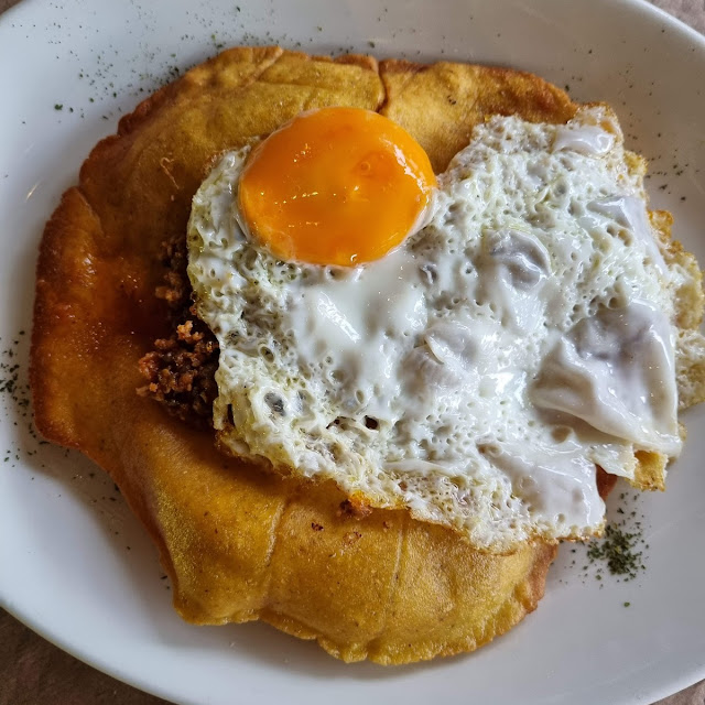 Torto Con Picadillo Y Huevo