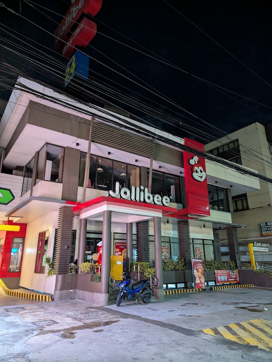 Jollibee - 858 Quezon Ave