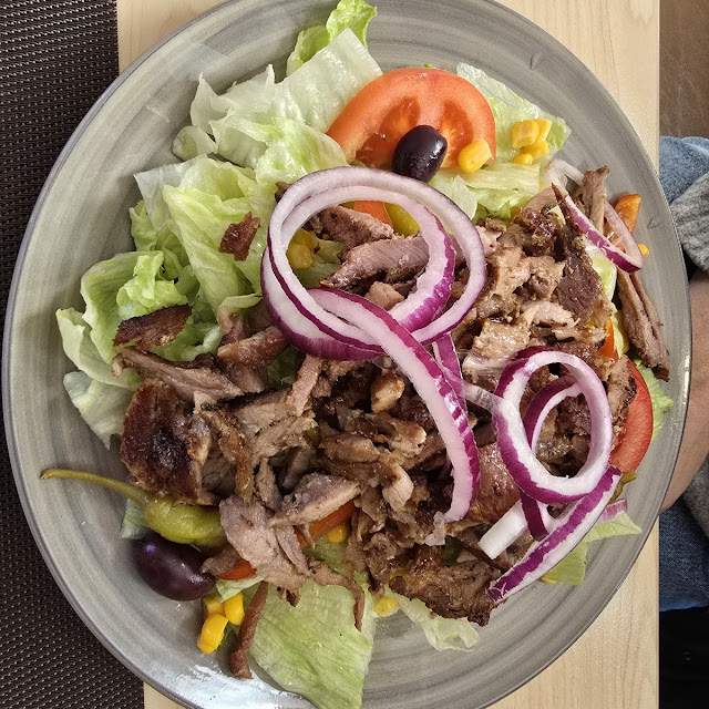 Salatteller Mit Gyros