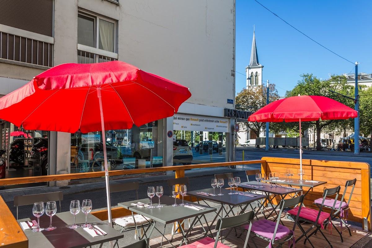 Cafe du Marche - Av. Henri-Dunant 16