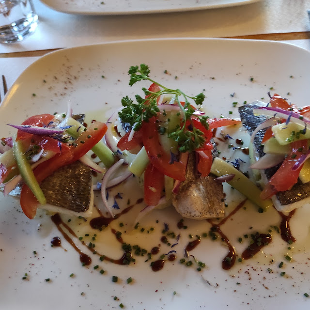 Dorade Purée Et Légumes Croquants
