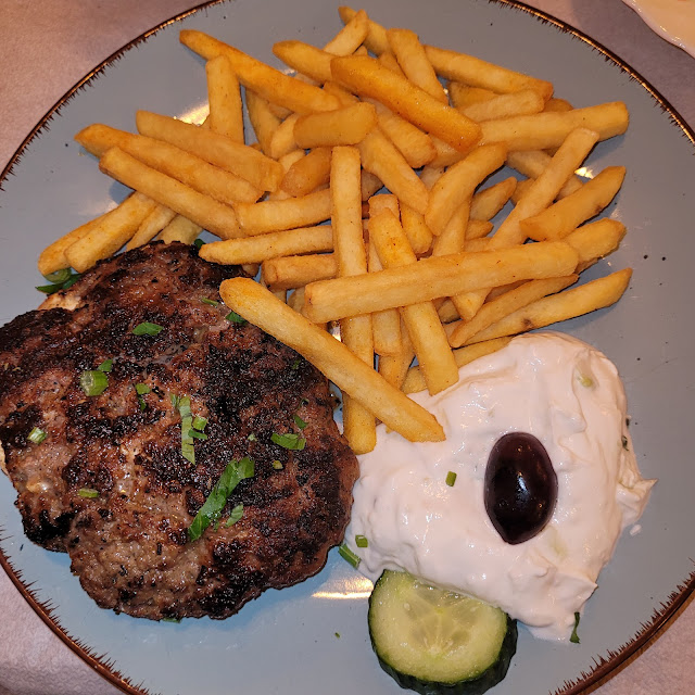Bifteki Mit Schafskäse