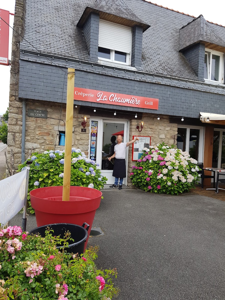 La Chaumiere - 1 Pl. du Centre