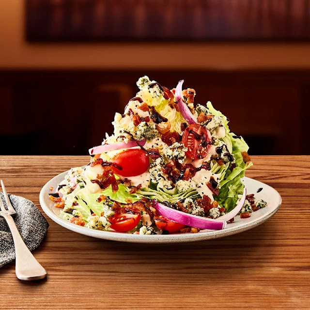 Classic Blue Cheese Wedge Side Salad