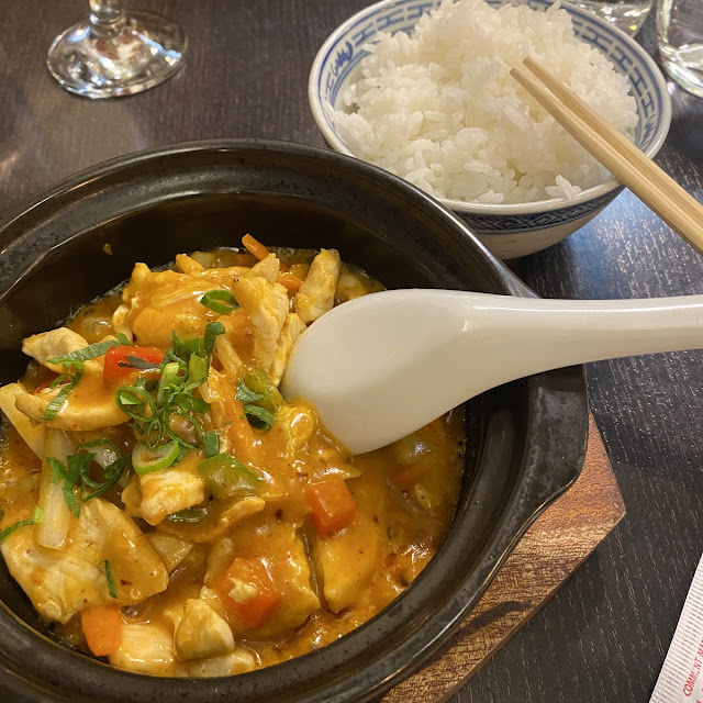 Hot Pot Chicken Curry