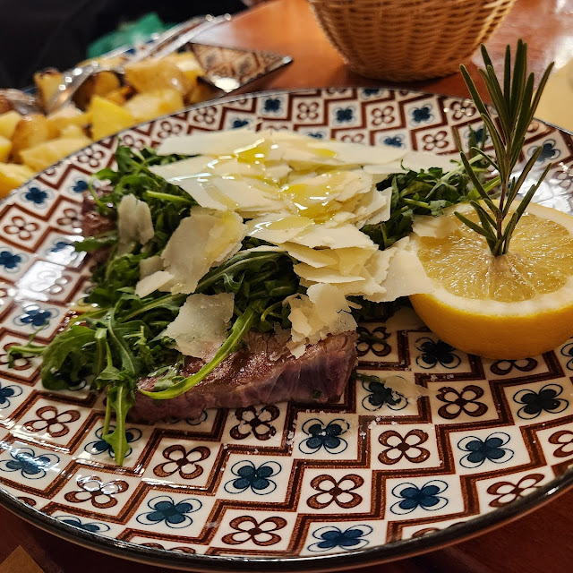 Tagliata Di Manzo Con Rucola E Grana