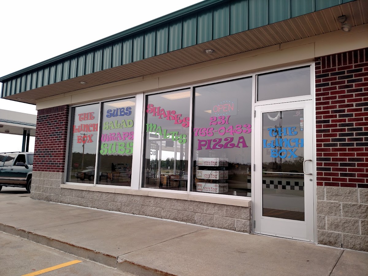 THE LUNCH BOX - Muskegon