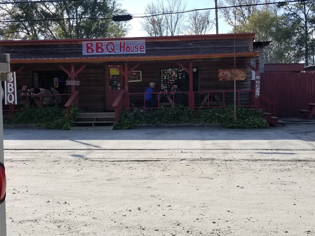 BBQ House - Fort Mitchell