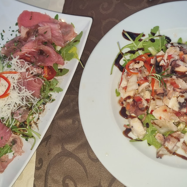 Oktopus Salat & Thunfischcarpaccio