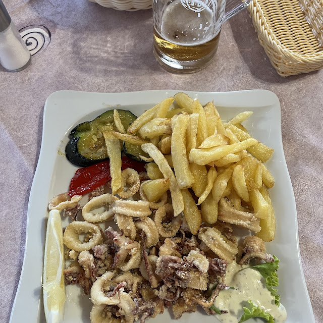 Calamari Fritti Mit Pommes