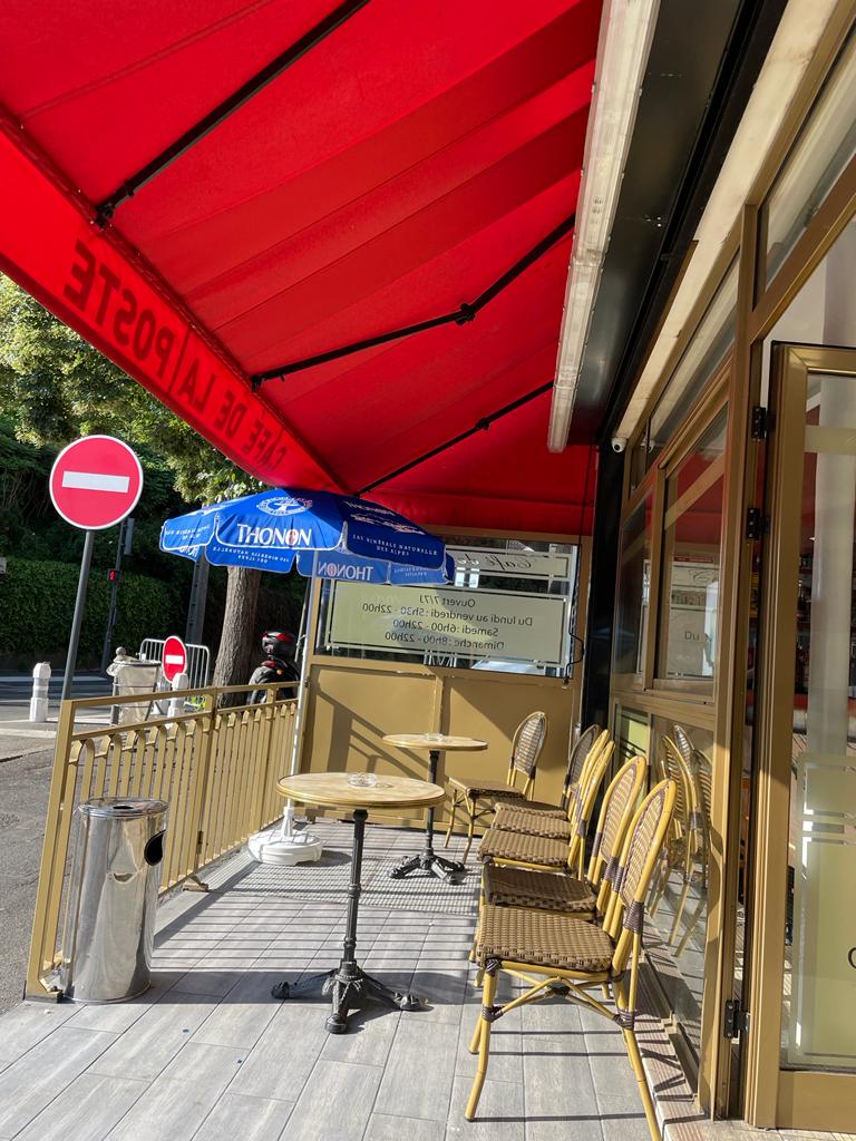 Café De La Poste - Rue Clément et Lucien Matheron