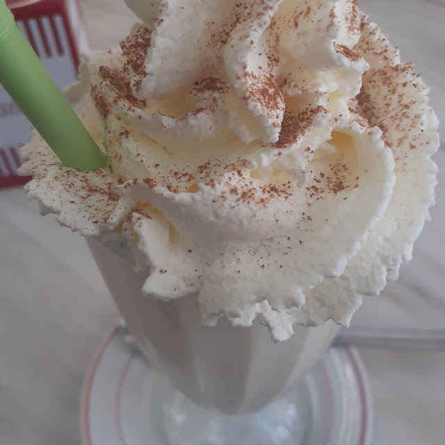 Batut de Crema Catalana Amb Nata I Canyella
