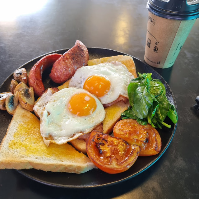 Big Breakfast