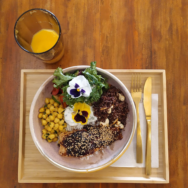 Poke Bowl de Salmón
