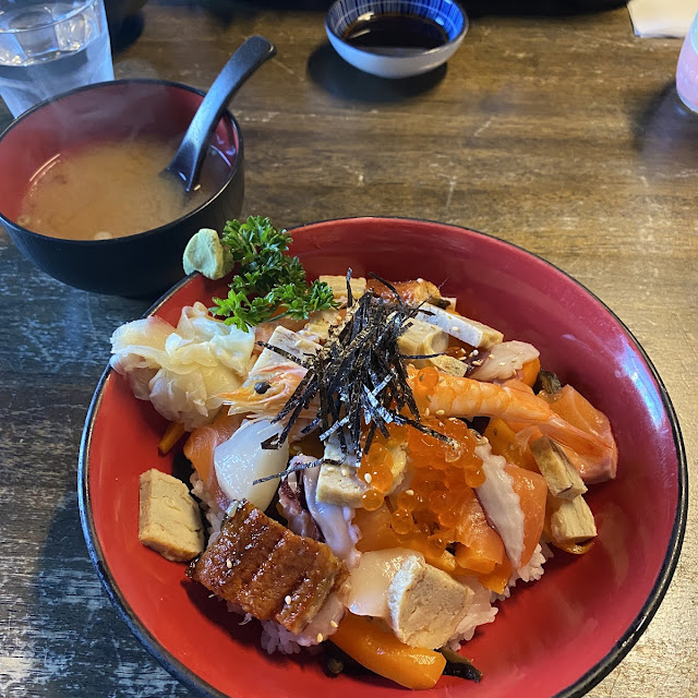 Rin Chirashi Bowl