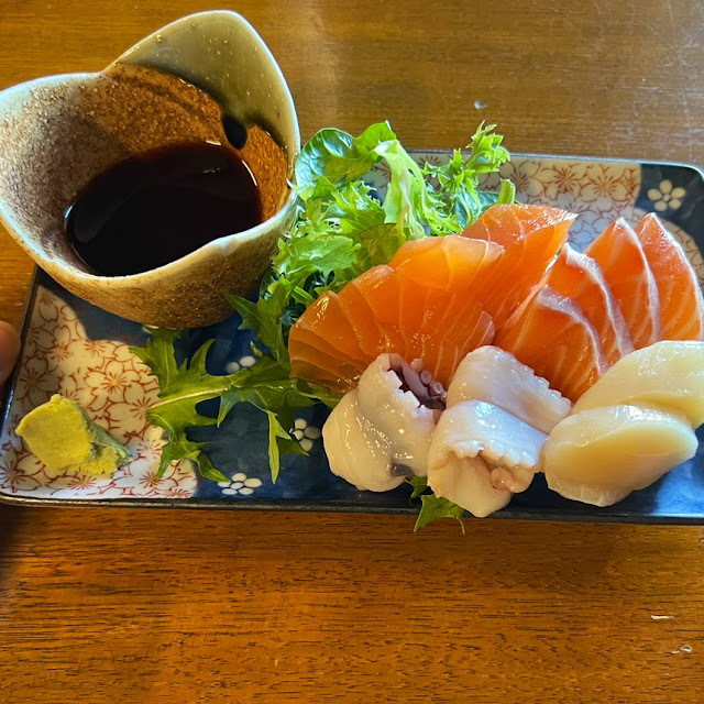 Salmon Octopus and Hotate Sashimi