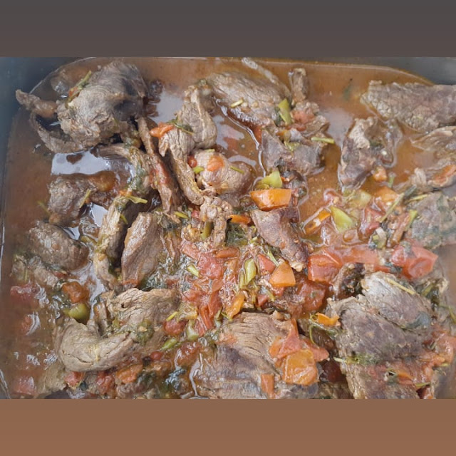 Bife ao Molho de Tomate