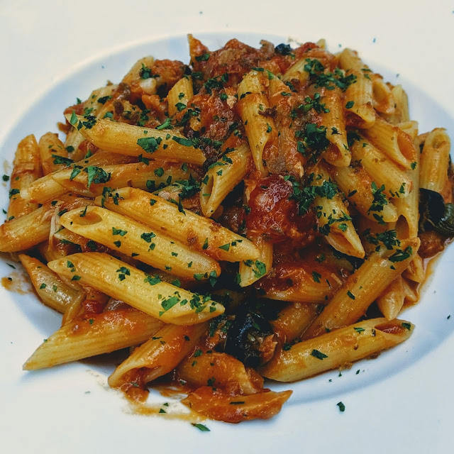 Pasta with Tomato Sauce