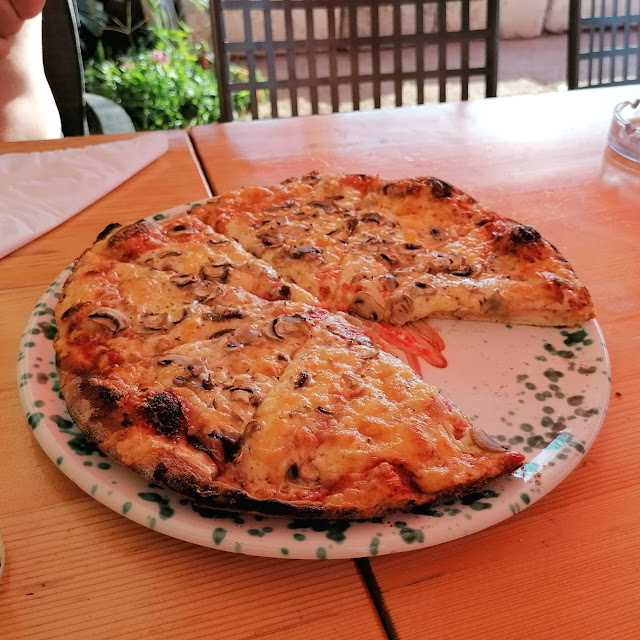 Capricciosa Pizza