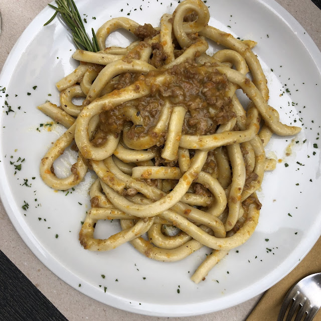 Stringozzi Al Ragù Bianco Di Chianina Pasta Fatta A Mano Dalla Cuoca