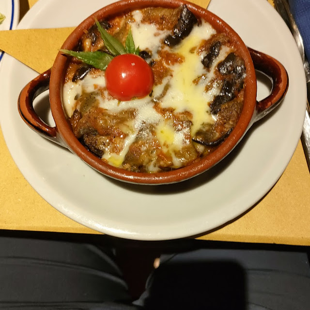 Coccio Di Melanzane E Peconzola