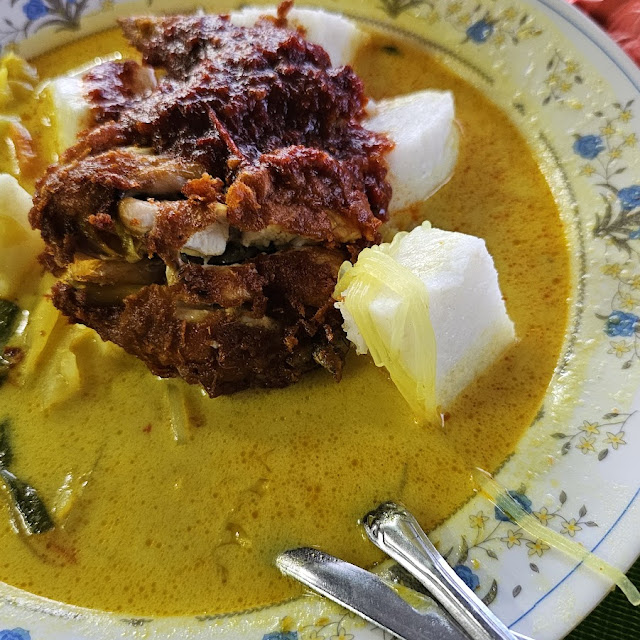 Lontong Ayam