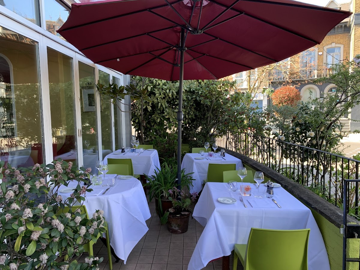 Manuel's Italian and Mediterranean Restaurant and Bar