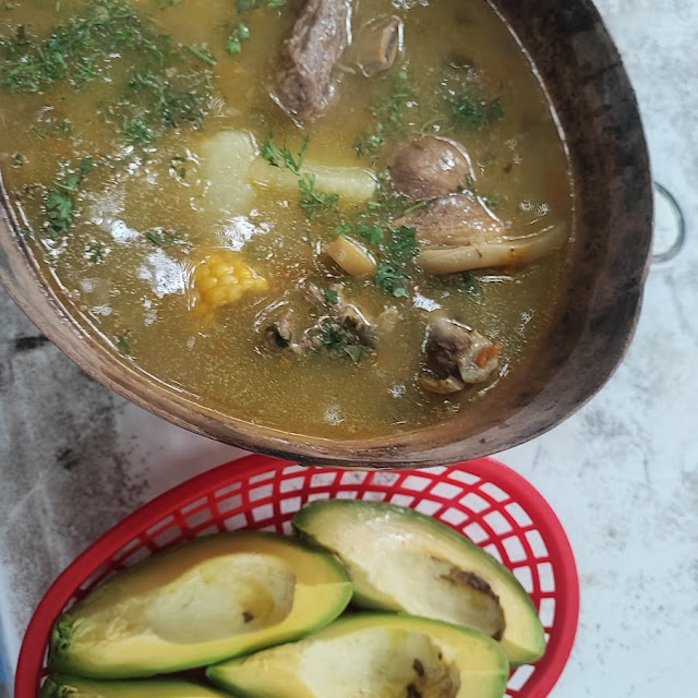 Sancocho Trifásico Con Aguacate