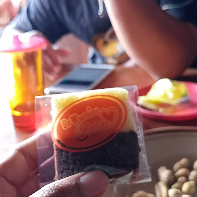 Brownis Cinta
