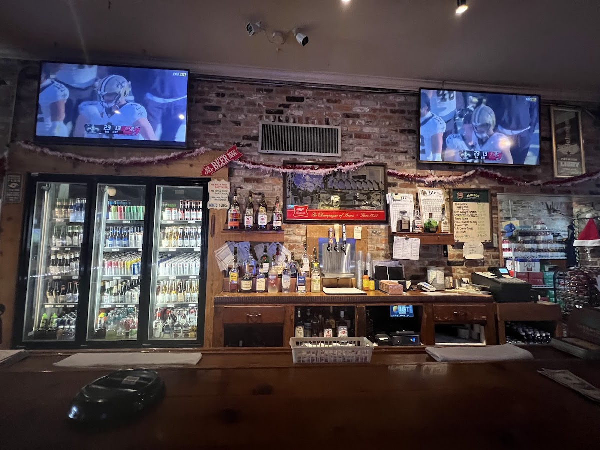 Beer Belly's Bar & Grill