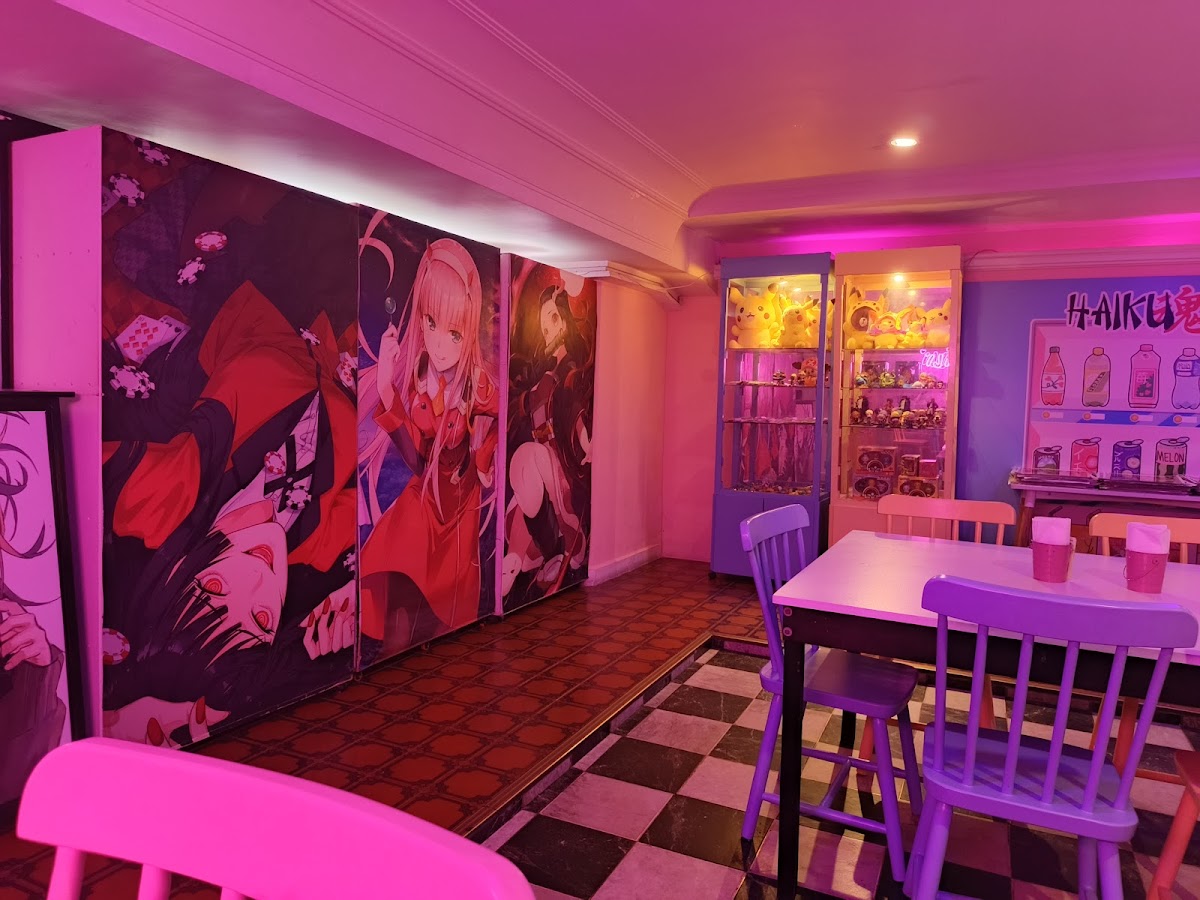 Haiku Cafe Maid