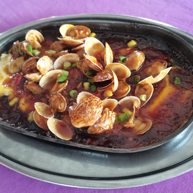 Sizzling Triple Seafood