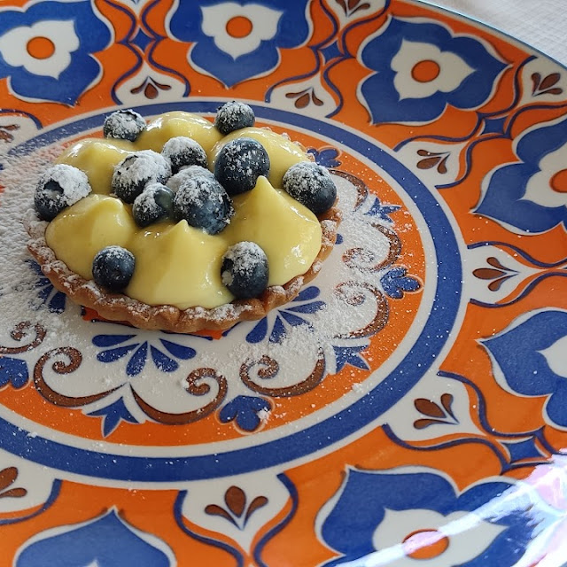 Biscotto Crema Pasticcera E Mirtilli