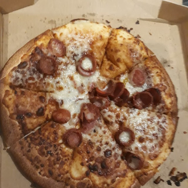 Pizza from Domino Nobel Park
