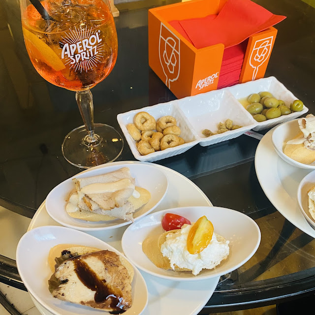 Aperol Spritz Und Cicchetti