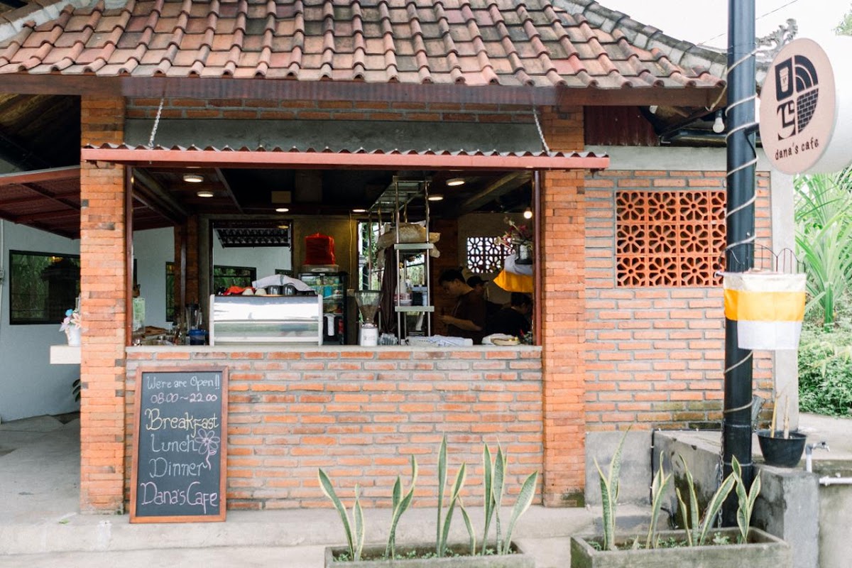 Dana's Cafe