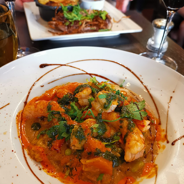 King Prawns with Saffron Rice