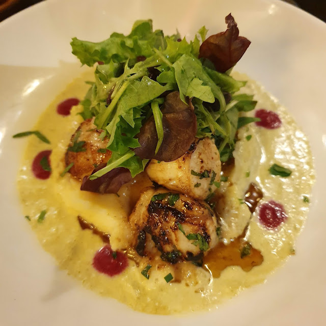 Scallops with Mashed Potatoes