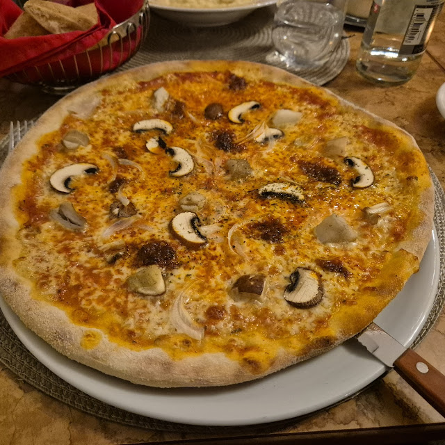 Pizza Bomba