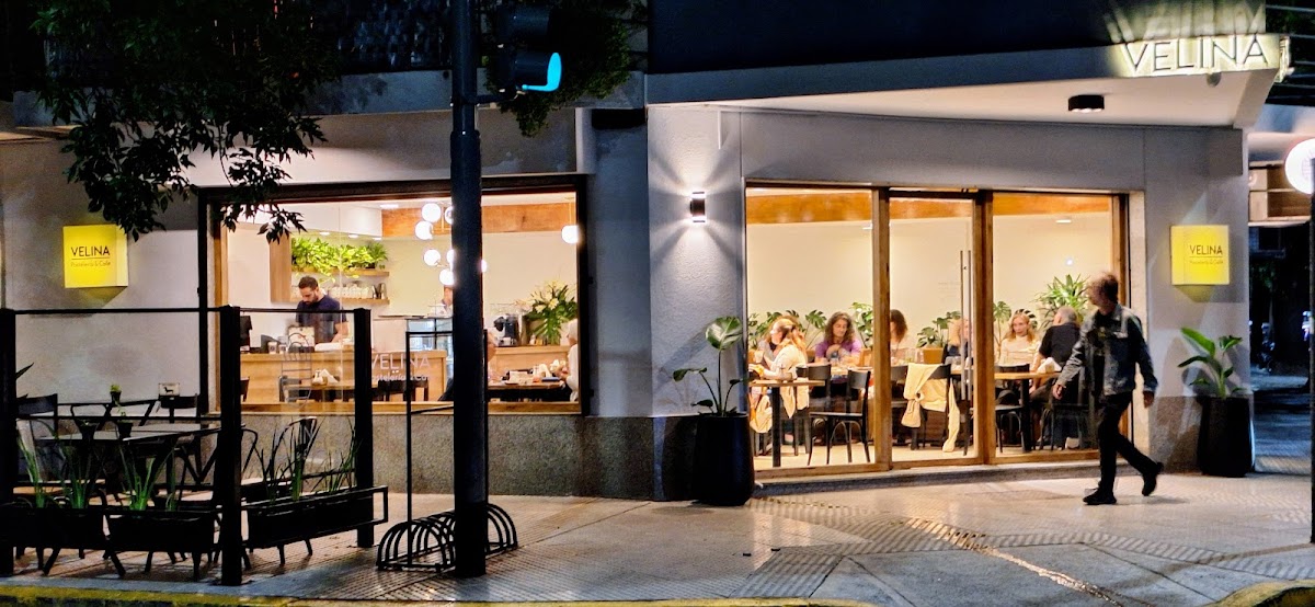 Velina Pasteleria & Café