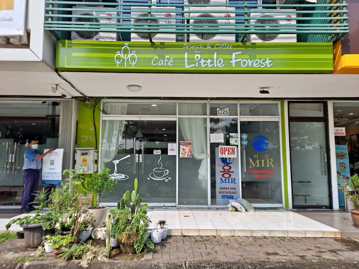 Cafe Little Forest