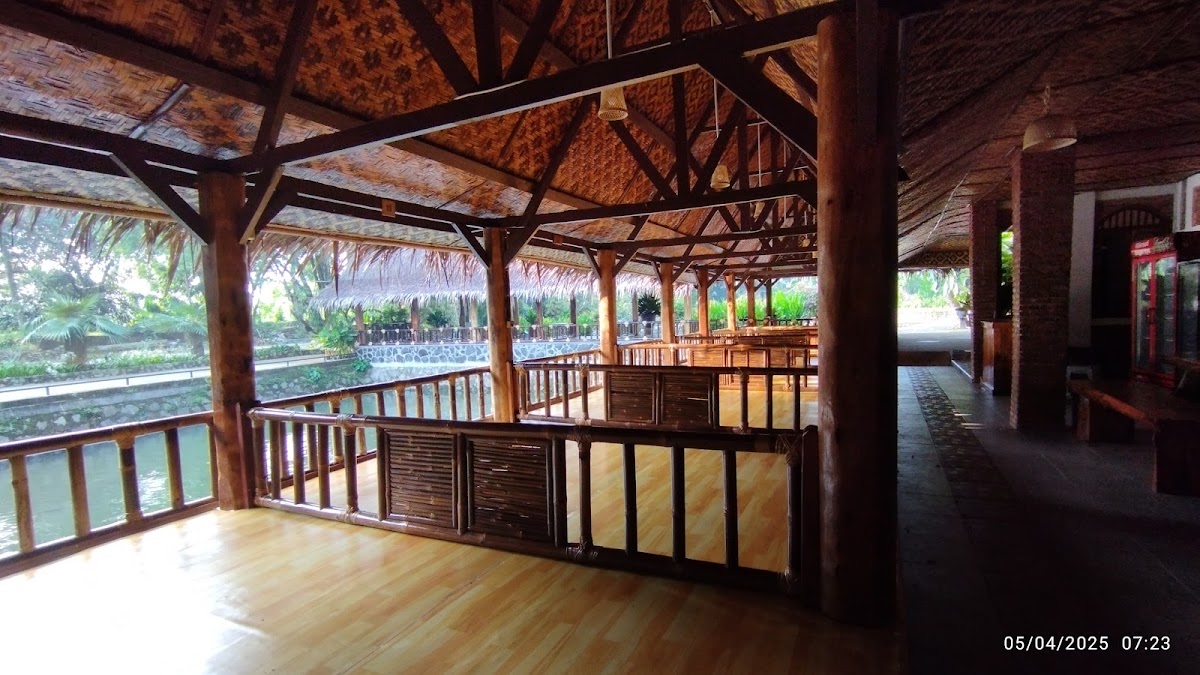 Pemancingan dan Rumah Makan Tirtonadi