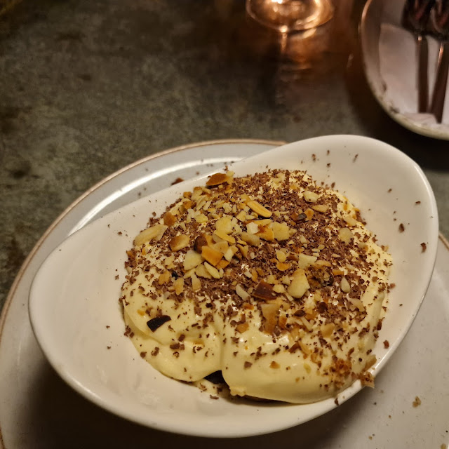 Tiramisu Cake