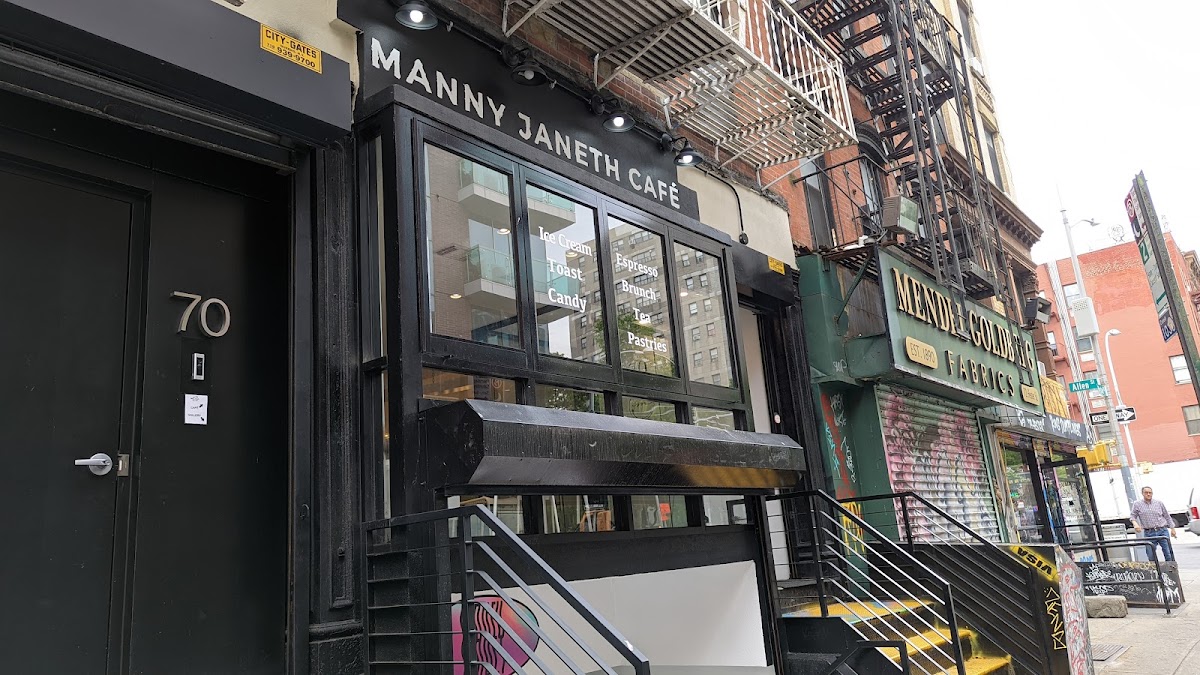 MJ (Manny Janeth) Café