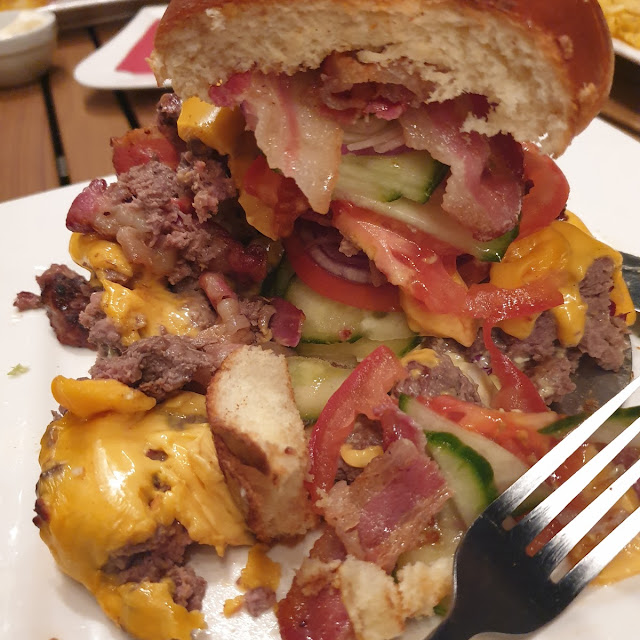 Heavy Metal Burger