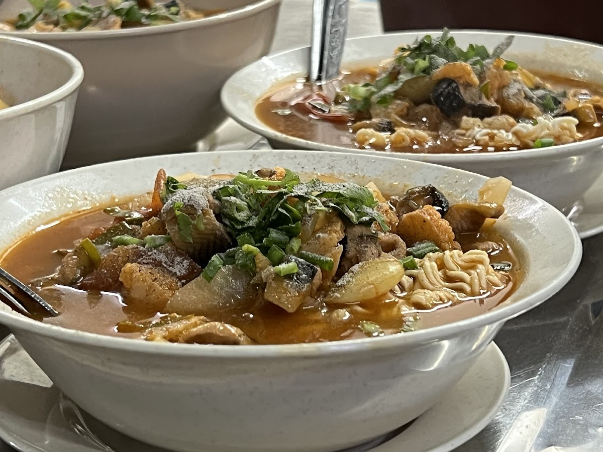 Maggi Belut Bukit Marak Lundang